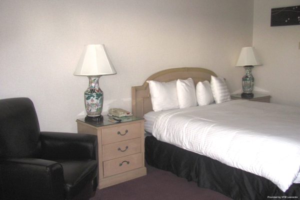 Americas Best Value Inn & Suites-El Monte/Los Angeles